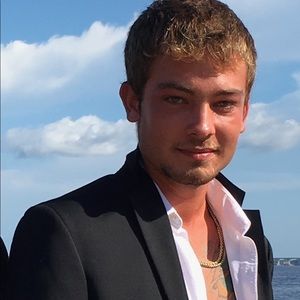 Meet your Posher, Kyle